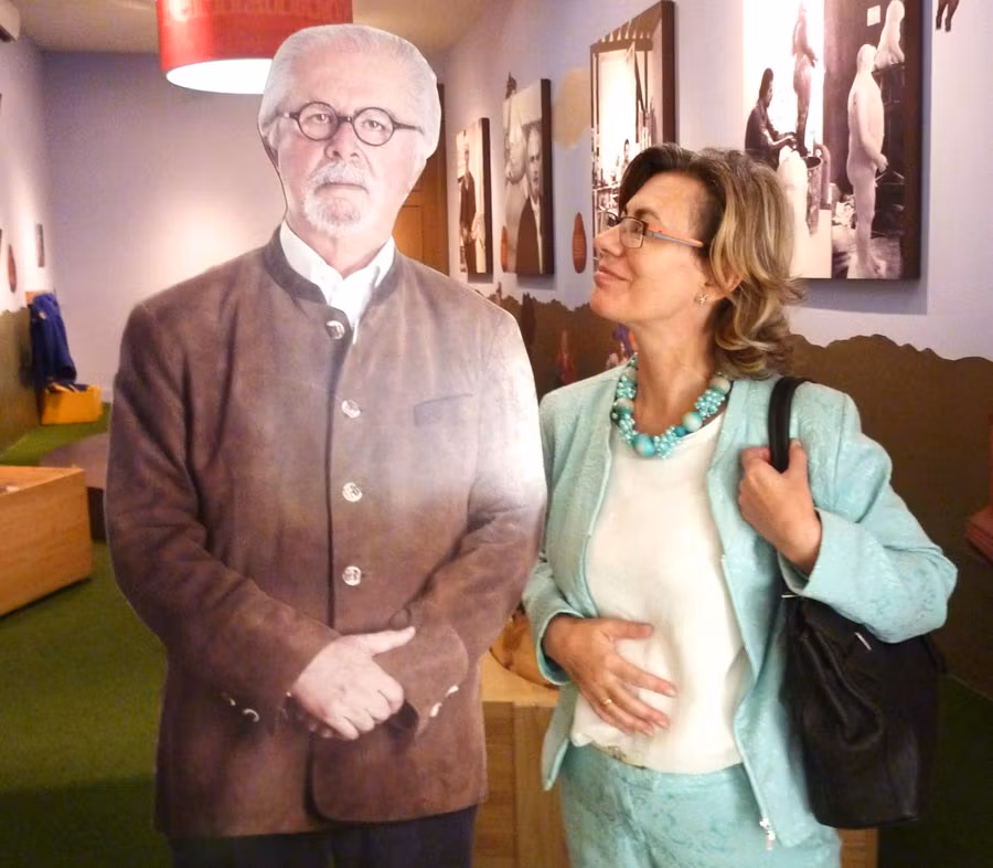 marisa de leon portoles, viajes mundo amigo, viajeras etheria, mujeres del turismo