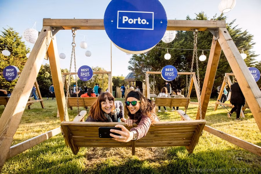 viaje con amigas, escapadas, viajes de fin de semana, música