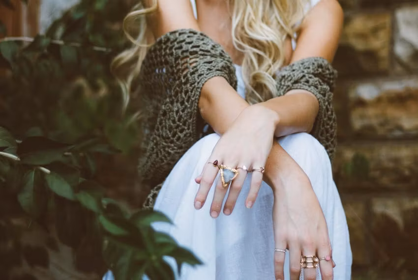 Los talleres de manualidades son uno de  los planes con amigas más divertidos.