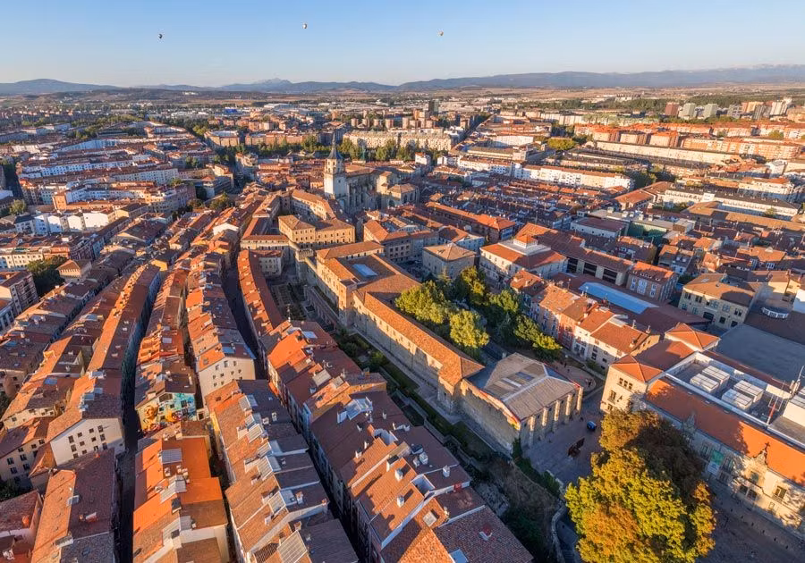 casco antiguo vitoria con amigas